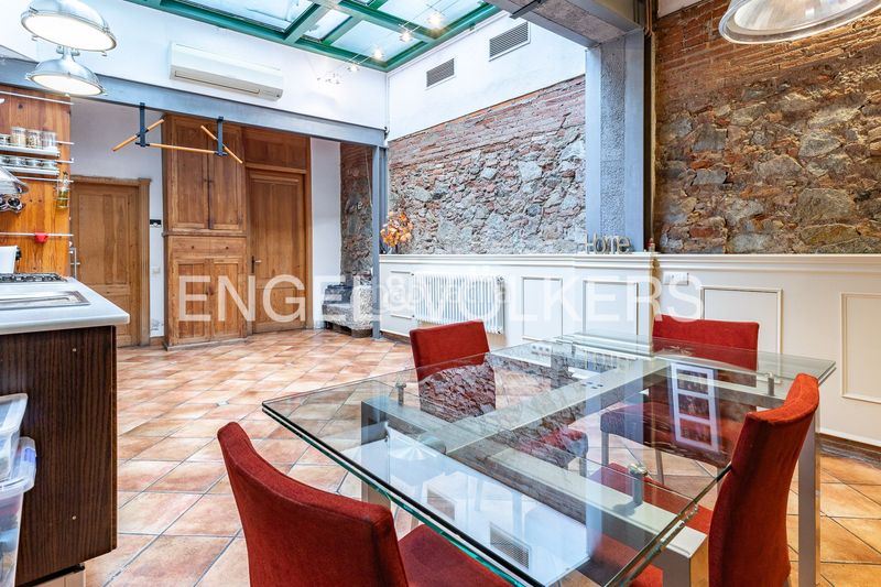 Foto f583c47b-c50f-4500-b9e2-a3f55dea3b1d. Casa adossada amb calefacció a Sant Andreu de Palomar Barcelona