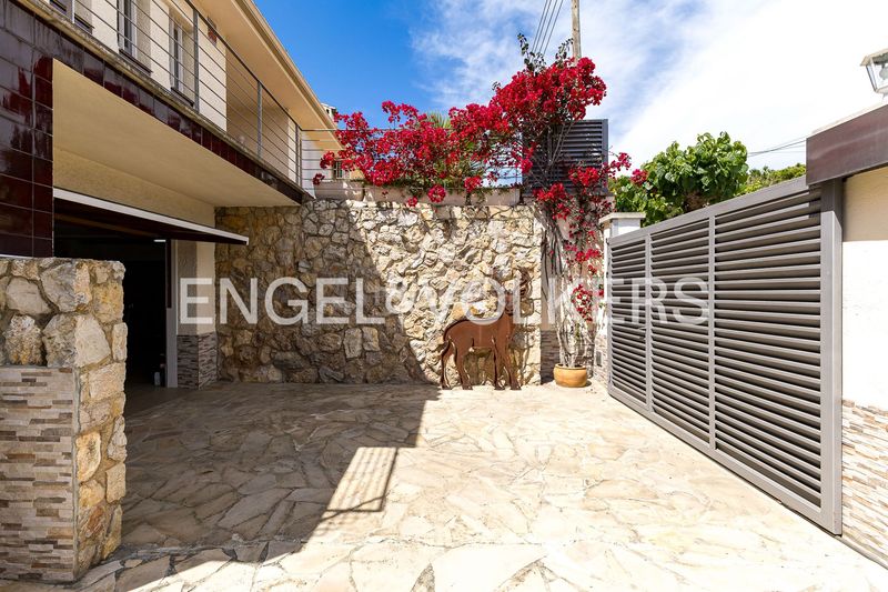 Foto cc55dd54-c5ad-417f-9969-d9982a345cd8. Casa amb calefacció aparcament piscina a Roda de Barà