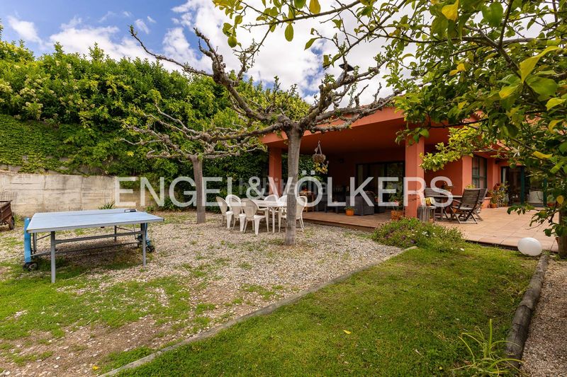 Foto 2cbac005-7391-4ba9-88fe-f5bd5ae87ebe. Casa amb calefacció aparcament piscina a Sant Pere i Sant Pau Tarragona