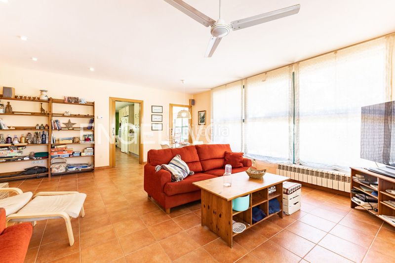 Foto a0ae986b-b938-4508-a3df-6d01eb04e3c9. Casa amb calefacció aparcament piscina a Sant Pere i Sant Pau Tarragona