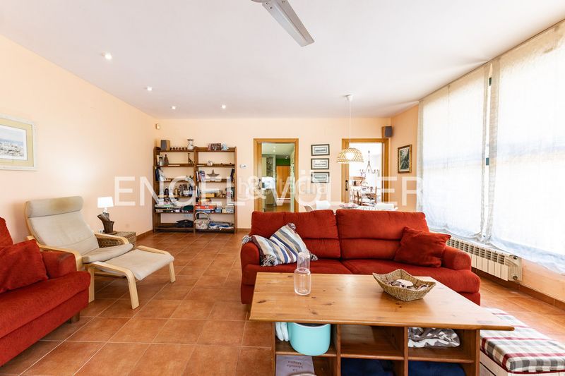 Foto ab0064fa-324d-4793-86b7-f2c302e9ce85. Casa amb calefacció aparcament piscina a Sant Pere i Sant Pau Tarragona