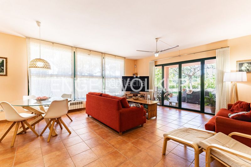 Foto ae23c925-a845-4c20-8ff5-5870487f9b16. Casa amb calefacció aparcament piscina a Sant Pere i Sant Pau Tarragona