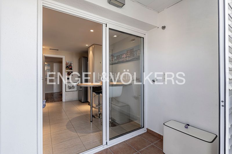 Foto 1e23ca89-8991-4378-a17f-d566597a0aab. Àtic amb calefacció aparcament piscina a Can Pei Sitges