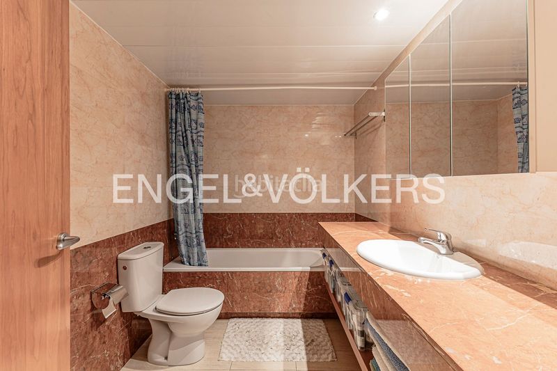 Foto a2a3a1af-f34f-4b8c-b103-70917344c502. Àtic amb calefacció aparcament piscina a Can Pei Sitges