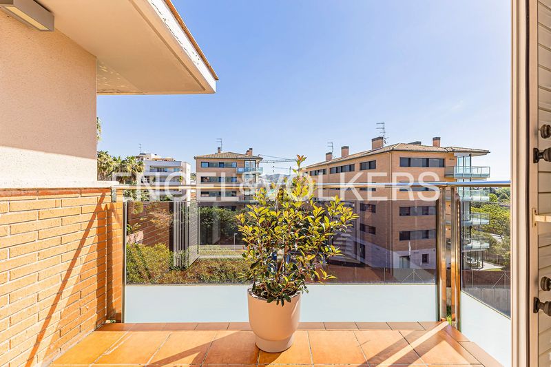 Foto ff29fa1d-52b8-4698-8f38-d7cbace4c3ce. Àtic amb calefacció aparcament piscina a Can Pei Sitges