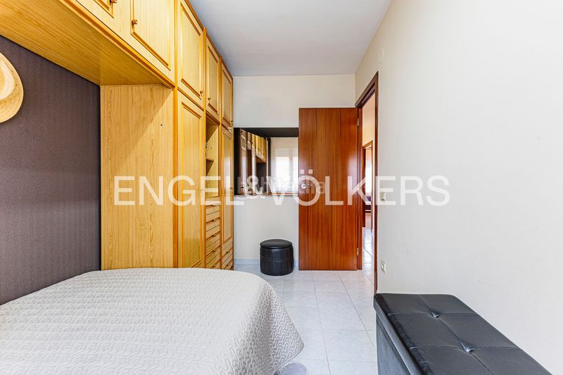 Foto a626a838-ee56-40ad-9a7c-365b4dfbbe54. Casa adossada amb calefacció aparcament a Torrent Ballester Viladecans