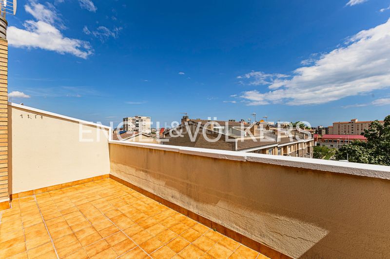 Foto f5ddf354-4873-495a-a5b9-05d18a9006ee. Casa adossada amb calefacció aparcament a Torrent Ballester Viladecans