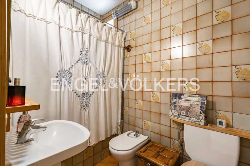 Foto 08a6db45-e151-4b82-af42-9510f5958d00. Casa amb calefacció aparcament a Corbera de Llobregat