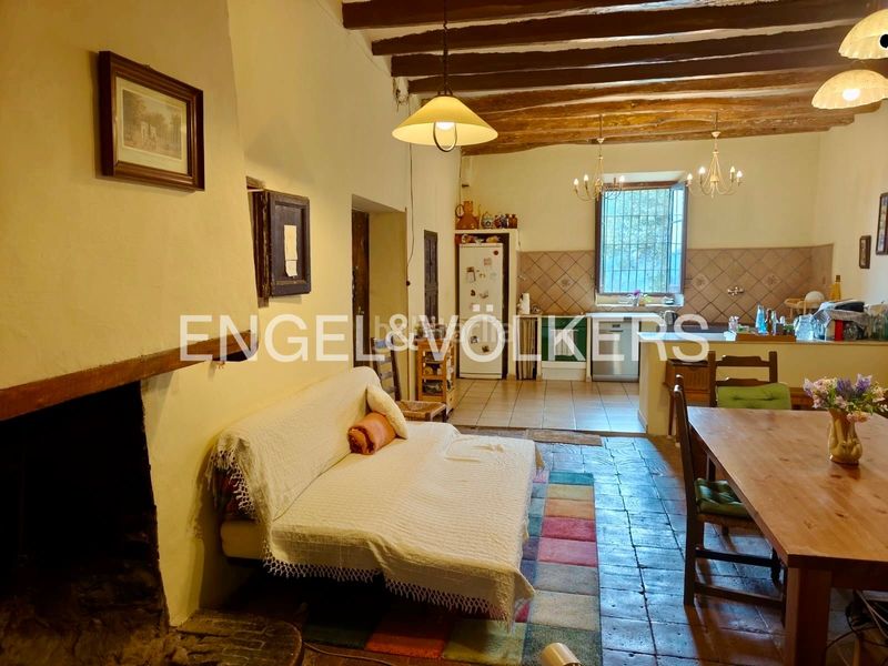 Foto 70ab09c3-377b-4767-9e63-9687bd583514. Casa amb calefacció aparcament a Corbera de Llobregat
