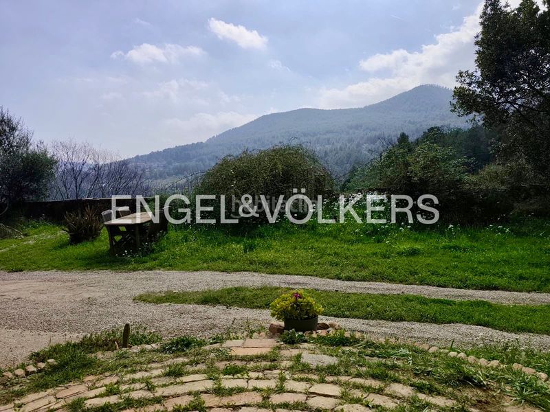 Foto 86898f8c-baa6-47f2-b011-e252f8d9b4d2. Casa amb calefacció aparcament a Corbera de Llobregat