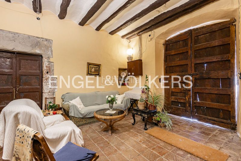 Foto e0e09ff4-e772-4d57-bc11-9250d003d6a0. Casa amb calefacció aparcament a Corbera de Llobregat
