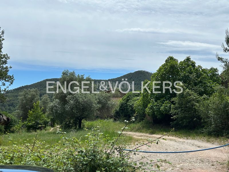 Foto f7dae858-78c6-4ea4-b452-4cbe110f0f01. Casa amb calefacció aparcament a Corbera de Llobregat