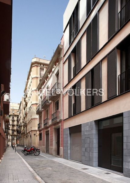 Foto a16d7903-c4ba-456a-bc9c-b8210be6a360. Pis amb calefacció a St. Pere - Sta. Caterina - El Born Barcelona