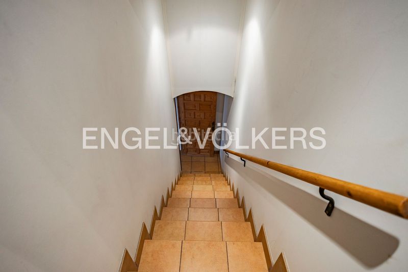 Foto 10691d48-3e73-4506-8b02-7e35b6c8498f. Casa adossada amb calefacció a Vilapicina - Torre Llobeta Barcelona