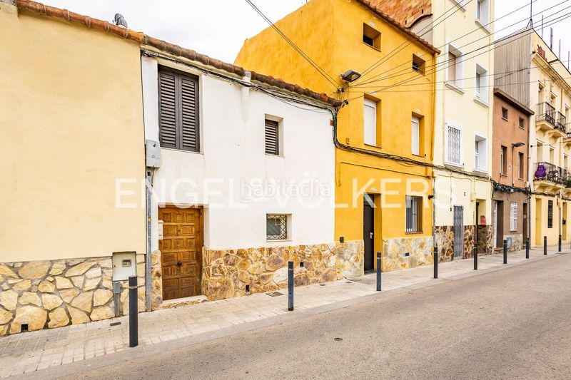 Foto 5150a01e-3e4e-4602-b709-24da687126c4. Casa adossada amb calefacció a Vilapicina - Torre Llobeta Barcelona