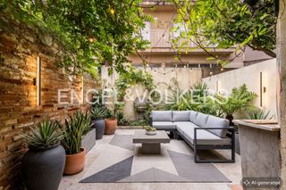 Casa adossada a Vilapicina - Torre Llobeta. Propiedad única con jardín privado.