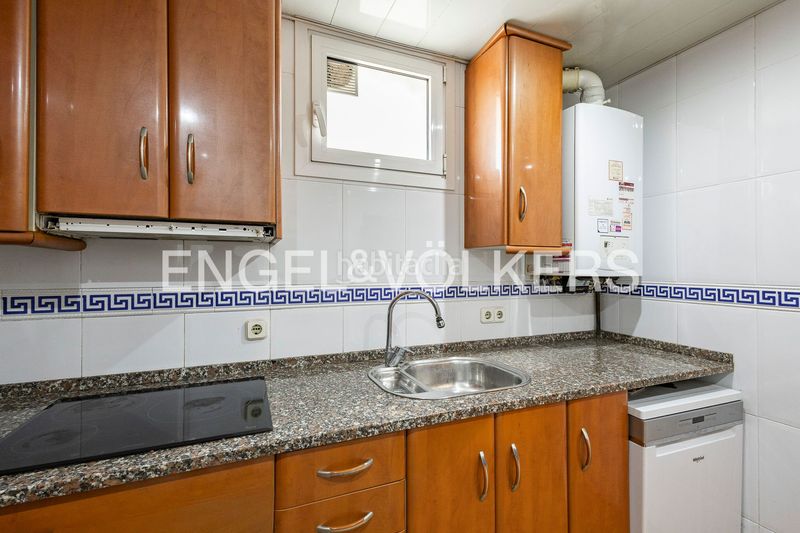 Foto def98a7b-4941-44f1-9ad4-3bed08363499. Casa adossada amb calefacció a Vilapicina - Torre Llobeta Barcelona