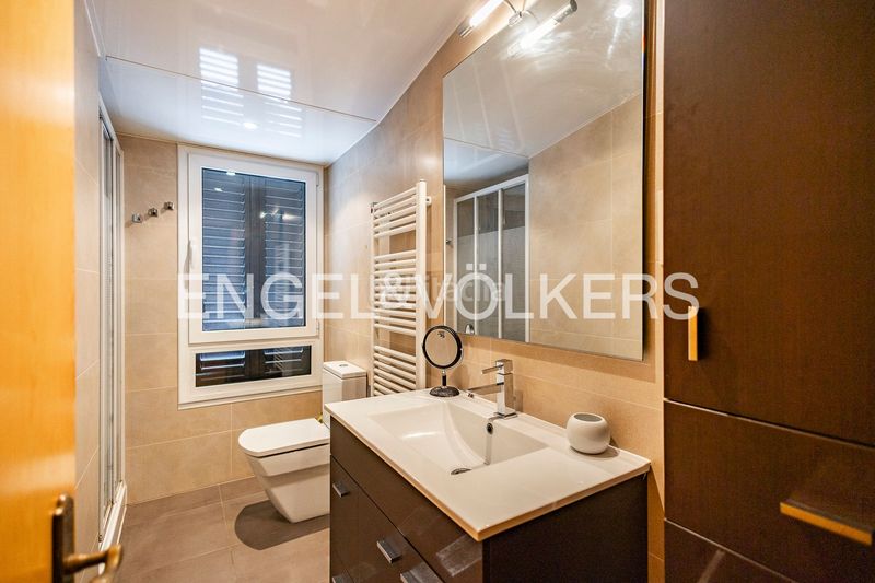 Foto edea0746-4028-4b03-8315-1ed9857431af. Casa adossada amb calefacció a Vilapicina - Torre Llobeta Barcelona