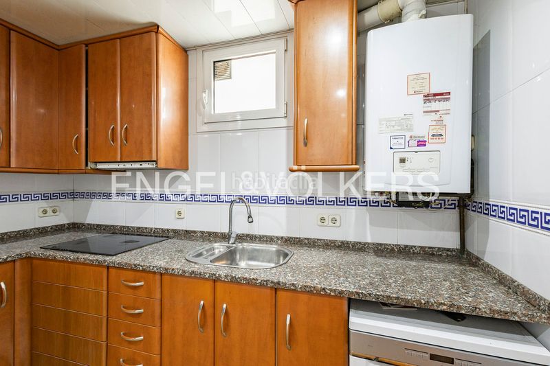 Foto faa3cad7-16af-4638-8715-bb3e6200e894. Casa adossada amb calefacció a Vilapicina - Torre Llobeta Barcelona