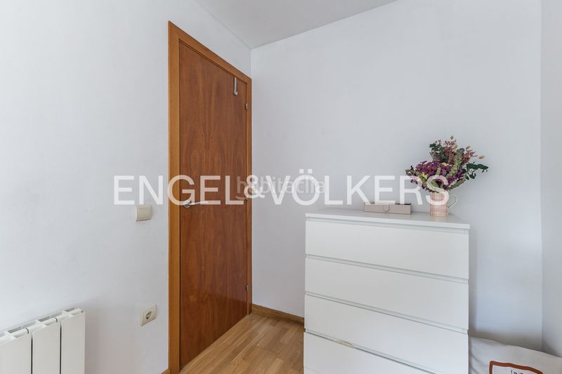 Foto 4d4ea2ae-fa1e-4a05-a403-19bce66a2cbb. Pis amb calefacció a Sants Barcelona