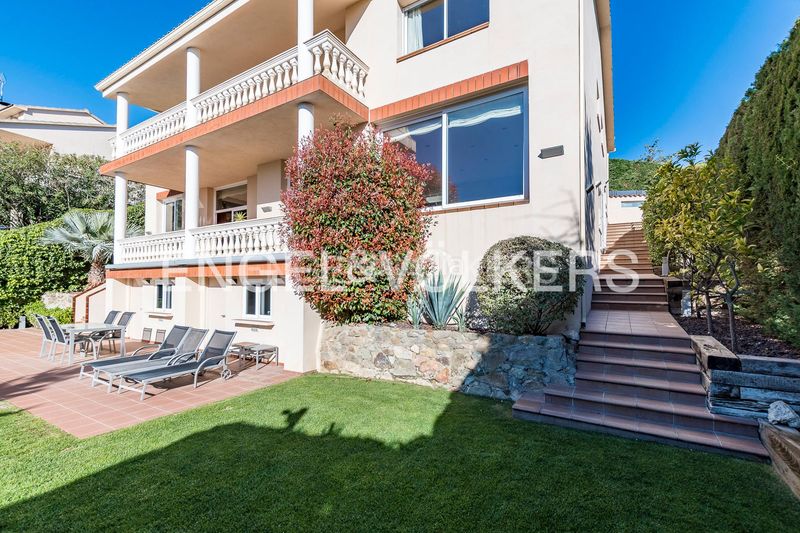Foto 59ae4c14-c769-4b0e-9a2a-99ffb9dd2a44. Casa amb calefacció aparcament piscina a Cabrils