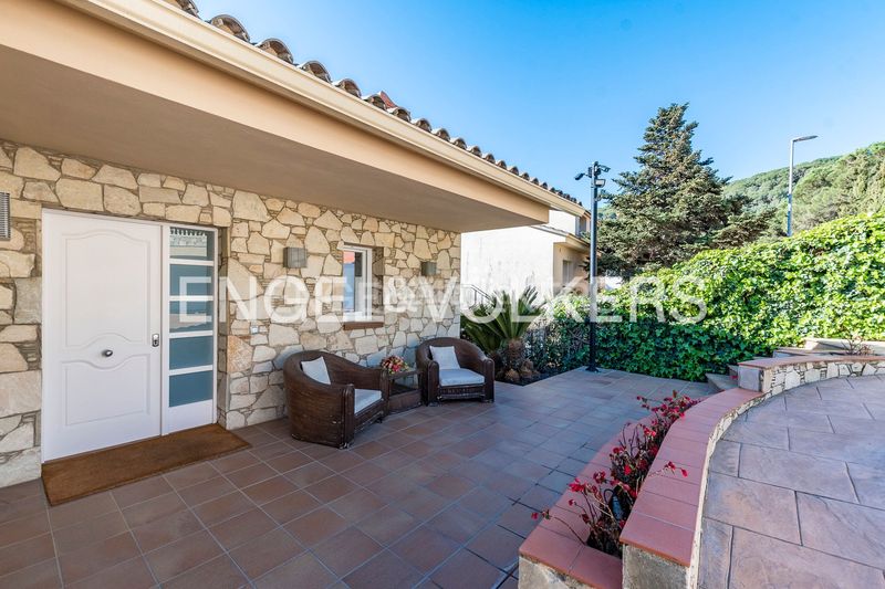 Foto acff82ff-982c-464a-980e-3df7201cb374. Casa amb calefacció aparcament piscina a Cabrils