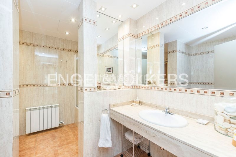 Foto ba3f09fd-8f33-4cc5-b9ce-f27c047e185b. Casa amb calefacció aparcament piscina a Cabrils