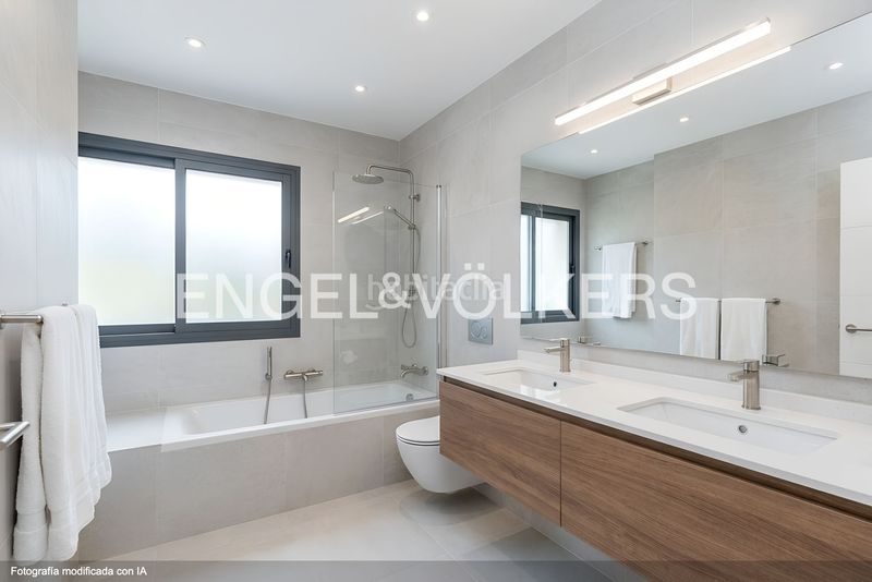 Foto fb1ab366-2861-4432-991c-c22d27a45ece. Casa amb calefacció aparcament piscina a Cabrils