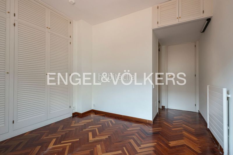 Foto 230a3f4e-5865-4363-8662-f9d63d49e427. Rent penthouse with heating in Sarrià Barcelona