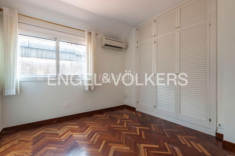 Foto 23ead3e6-1b82-4f4f-90f0-9155ecc1a63b. Rent penthouse with heating in Sarrià Barcelona
