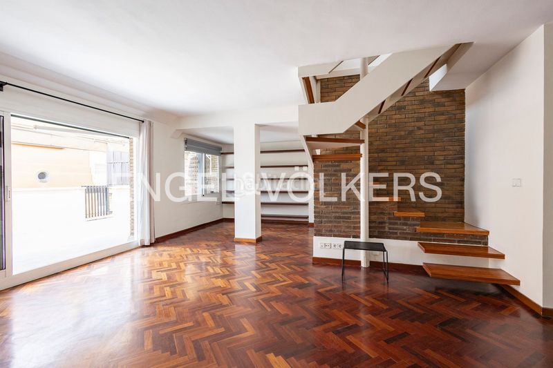 Foto 828d655c-edc7-4ba5-bb68-54272125da94. Rent penthouse with heating in Sarrià Barcelona