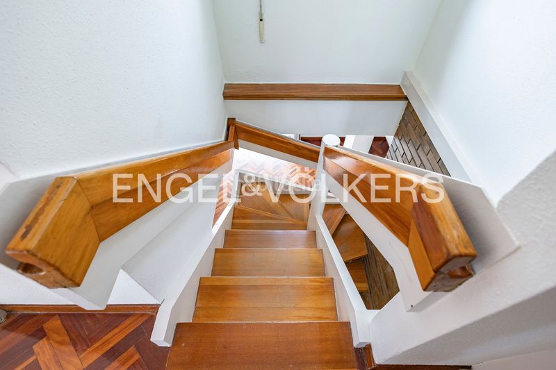 Foto d3a69a73-d179-4bf0-a5cc-0e47f0b466ad. Rent penthouse with heating in Sarrià Barcelona