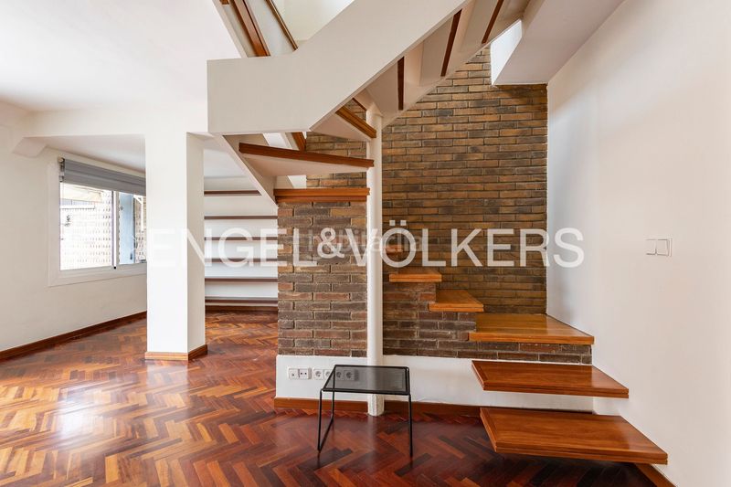 Foto e7cfee52-4b4f-432b-a883-d1bf207d0cd2. Rent penthouse with heating in Sarrià Barcelona