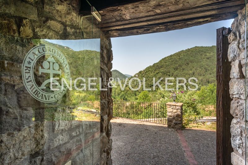 Foto d04bd945-d8f3-415a-b465-f1fedaa38489. Casa amb calefacció a Vall de Bianya (La)