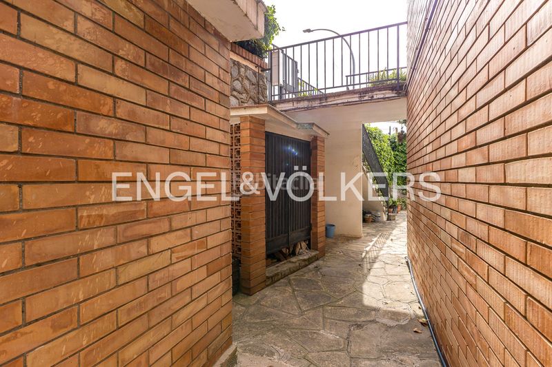 Foto 30c87482-2cd9-4531-b9d3-0a1366176ddd. Casa amb calefacció aparcament a Torrent Ballester Viladecans