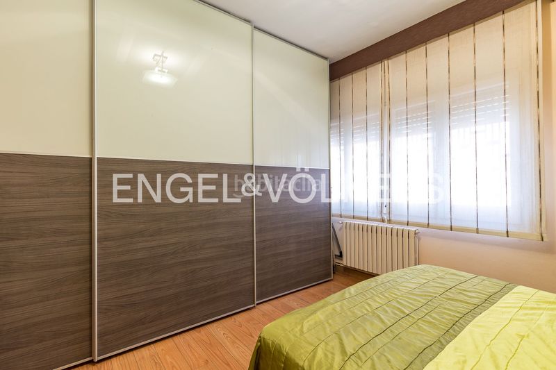 Foto f323a424-73d7-4cb6-a852-8f7bda578d5f. Casa amb calefacció aparcament a Torrent Ballester Viladecans