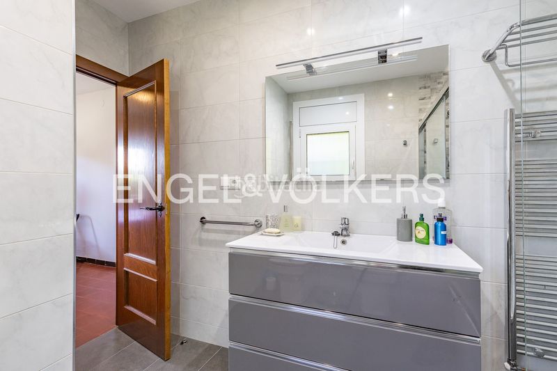 Foto 5ab546ce-e839-4761-93c1-f4807a64baeb. Casa amb calefacció aparcament a Moià
