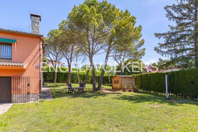 Foto b5a296ba-8bf8-422b-a965-b7af2603bb59. Casa amb calefacció aparcament a Moià