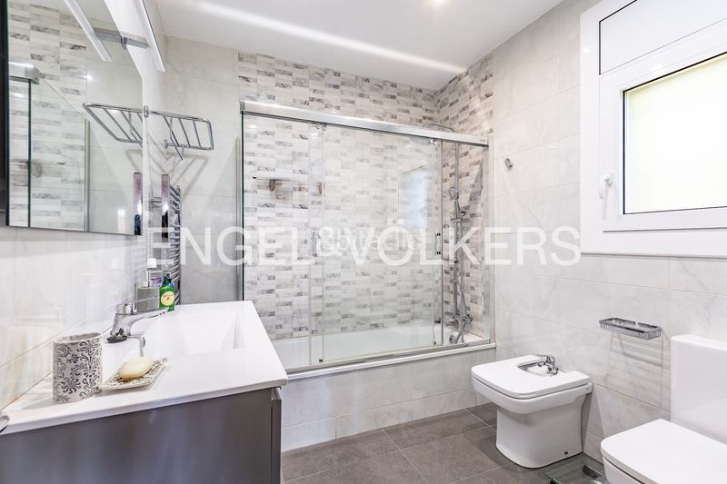 Foto f38ee889-b266-4a8b-8a1e-91ea0610e176. Casa amb calefacció aparcament a Moià