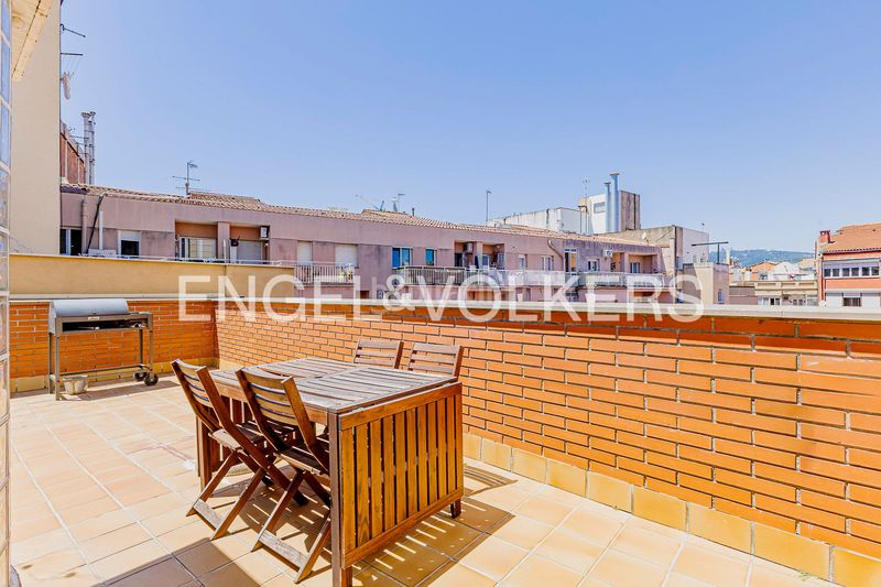 Foto 3504f4dd-0e9c-4983-8d3d-60064436ea4d. Àtic amb calefacció a Sagrada Família Barcelona