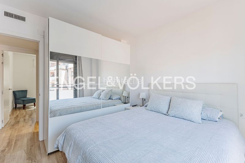 Foto 7e2832f9-c3b0-4c32-8d56-e38237e0db7a. Àtic amb calefacció a Sagrada Família Barcelona