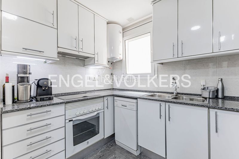 Foto deba7eb6-917b-4a12-a1bd-e034bb810658. Àtic amb calefacció a Sagrada Família Barcelona