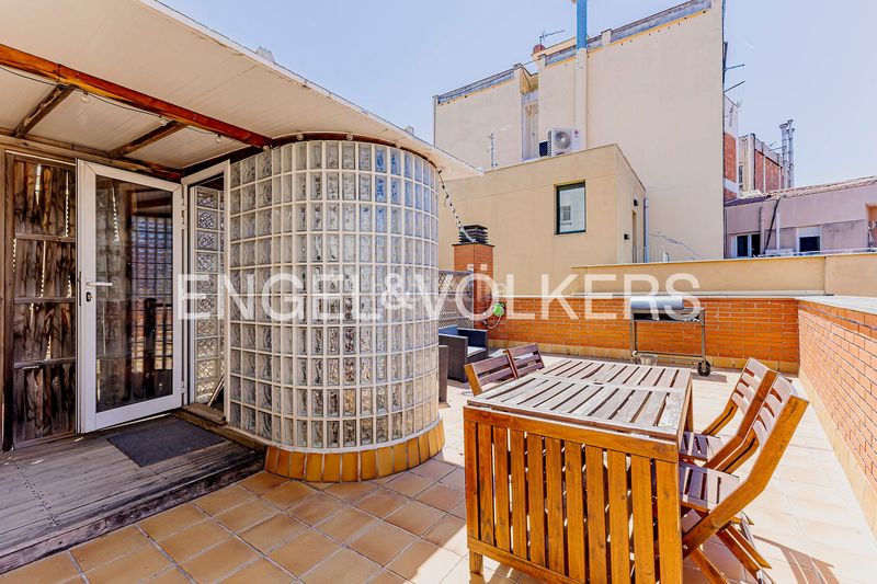 Foto f788c1f8-3db1-431e-b3d2-d8ab63551e02. Àtic amb calefacció a Sagrada Família Barcelona