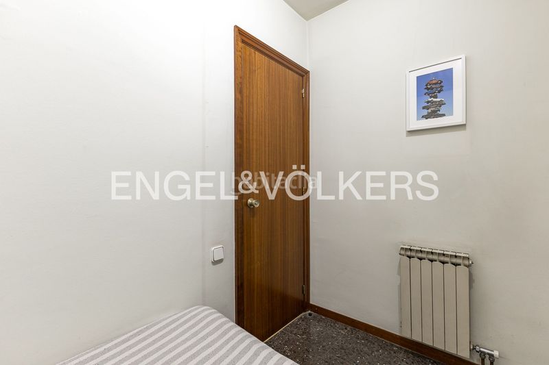 Foto 3bc7a741-46b1-4b36-8503-406aae3ee22e. Pis amb calefacció aparcament a La Nova Esquerra de l´Eixample Barcelona