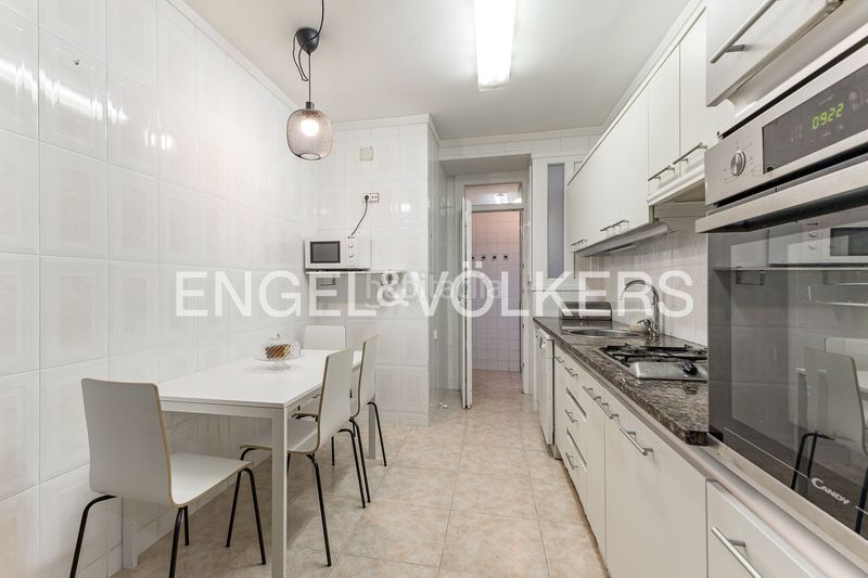 Foto 7f07b729-7c90-4b68-859a-89fcb962d50d. Pis amb calefacció aparcament a La Nova Esquerra de l´Eixample Barcelona