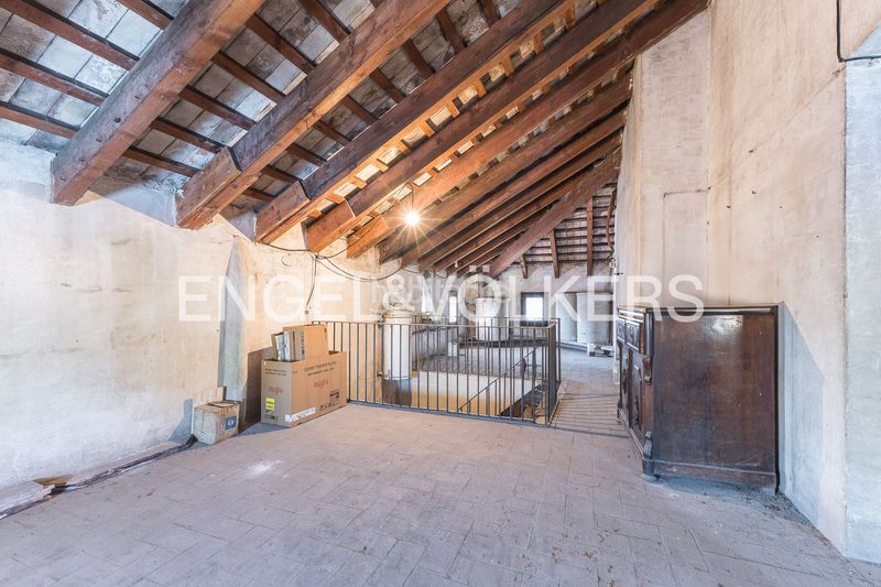 Foto a372f513-7fba-4e94-acaf-49ed11c1ee0b. Casa amb calefacció aparcament piscina a Centre Prat de Llobregat (El)