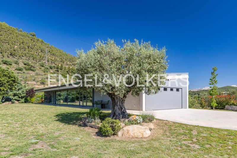 Foto 0b3bd12c-7728-46f5-a902-7a265ee27047. Casa amb calefacció aparcament a Callús