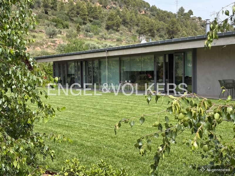 Foto a31798f6-426e-4c03-beb9-a10874929fbe. Casa amb calefacció aparcament a Callús