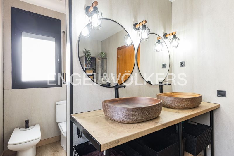 Foto f3bdb0a4-80a8-4b63-87ed-09b965f8b26c. Casa amb calefacció aparcament piscina a Mas Mel Calafell