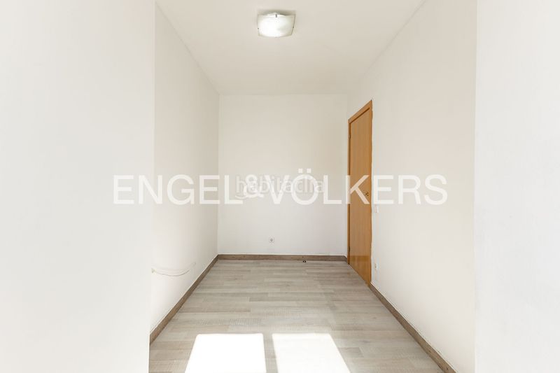 Foto c860abf1-7d45-4f2c-b99b-c826ae1aeff6. Pis amb calefacció aparcament a Caputxins-Ambulatori Vic